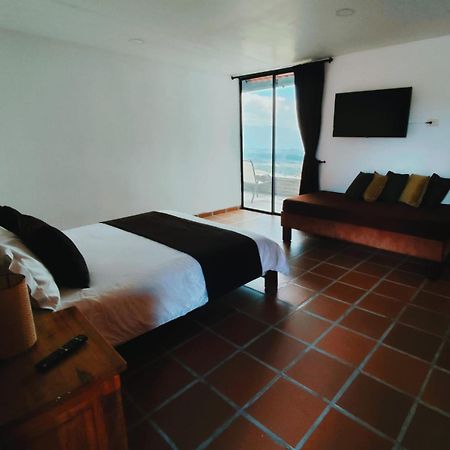 Sierra Morena Hotel Филандия Экстерьер фото