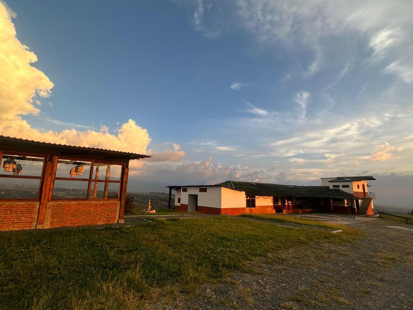 Sierra Morena Hotel Филандия Экстерьер фото